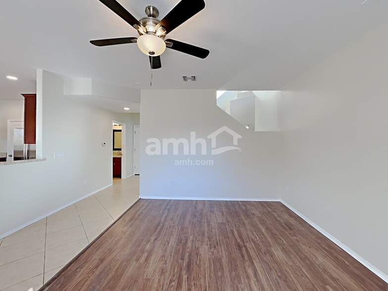 Building Photo - 7558 E Majestic Palm Ln