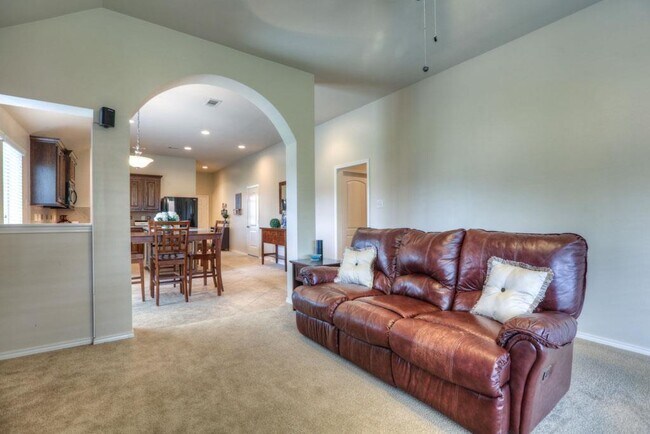 Building Photo - 27535 Gatlin Ln