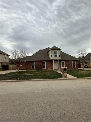 Primary Photo - 3310 Silver Oaks Dr