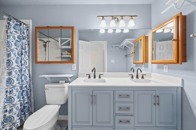 Building Photo - 5726 Westminster Village Dr