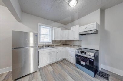 Building Photo - 622 N Mulberry St