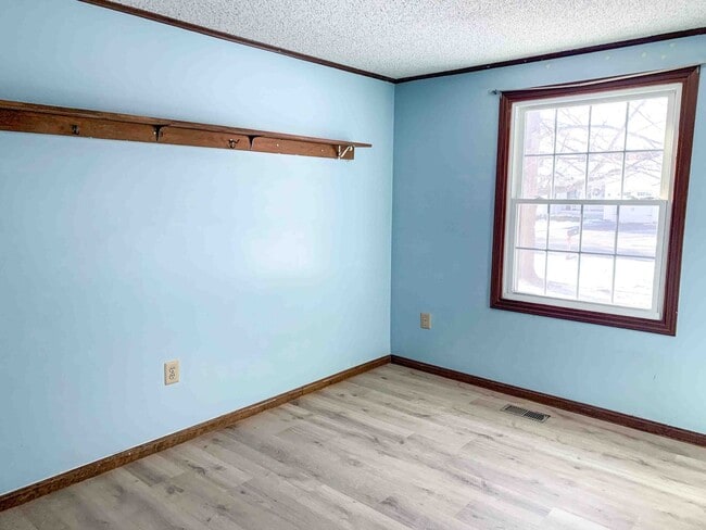 Building Photo - 3 Bedroom Ranch Available for Rent March 1st