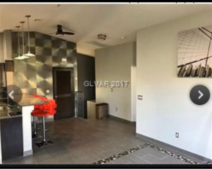 Building Photo - 9339 Square Dance Pl