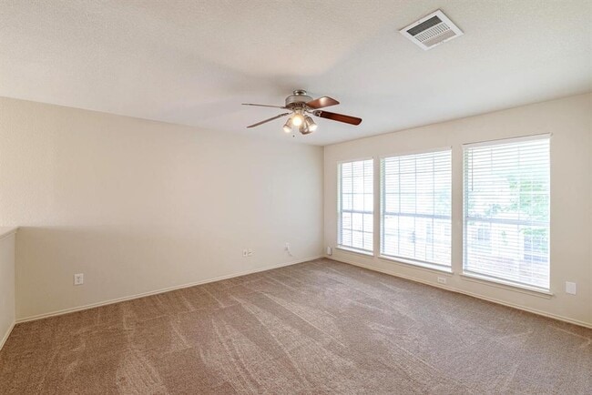 Building Photo - 2632 Century Park Blvd