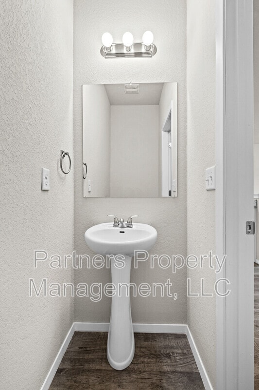 Building Photo - 2287 S Ouachita Dr