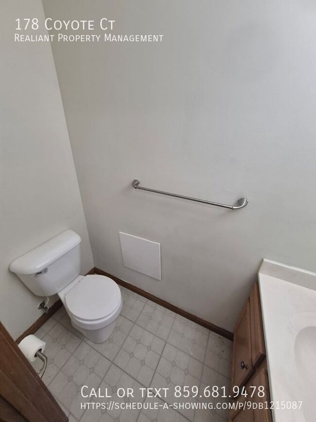 Building Photo - 178 Coyote Ct