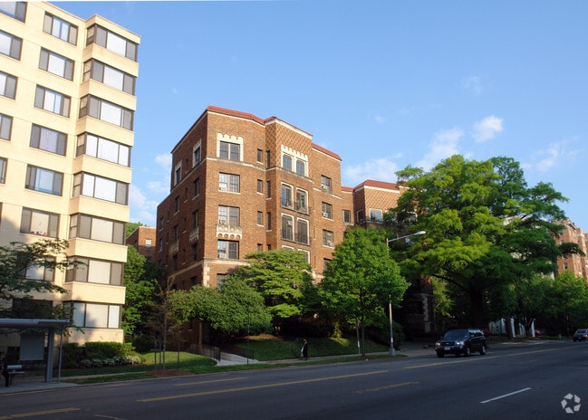 Building Photo - The Ponce De Leon Cooperative