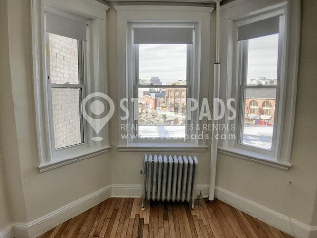 Building Photo - 1 bedroom in Boston MA 02215