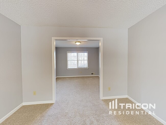 Building Photo - 1418 Millstream Trail NW