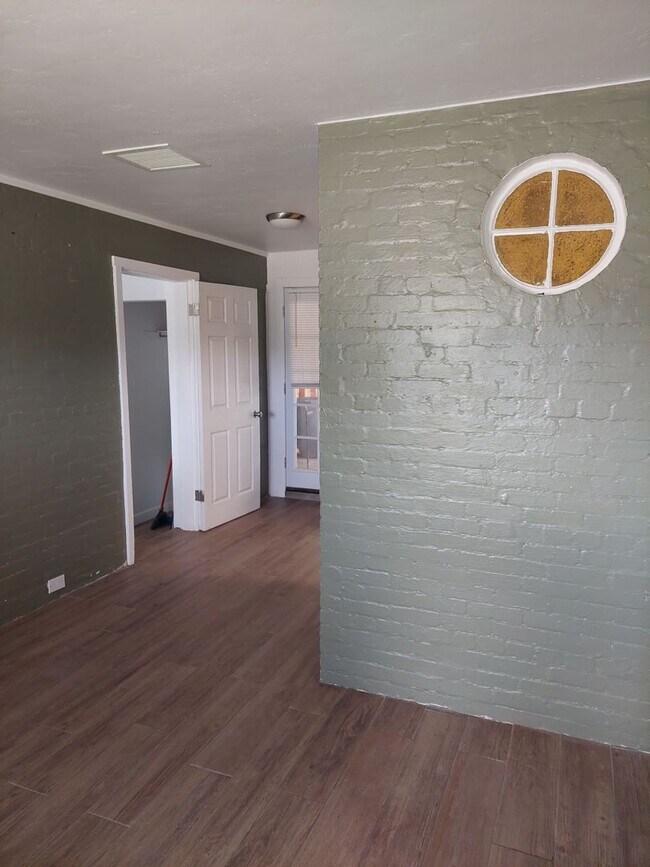 Building Photo - Beautiful RANCH HOME  Rental