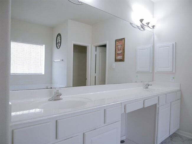 Building Photo - 17619 Emerald Garden Ln