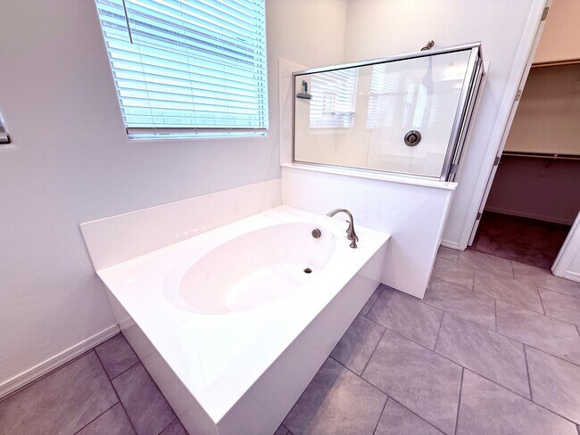 Building Photo - 22780 E Orion Way