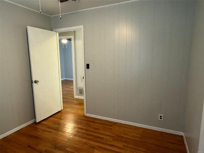 Building Photo - 768 Marquette Dr