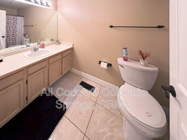 Building Photo - 2970 Haystack Dr