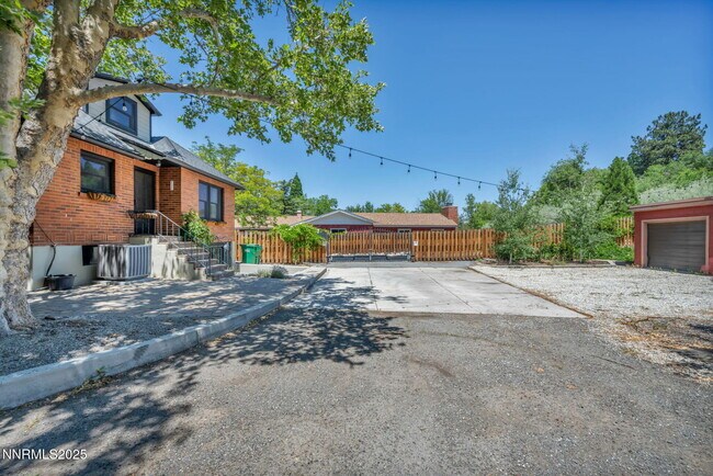 Building Photo - 1300 Clough Rd