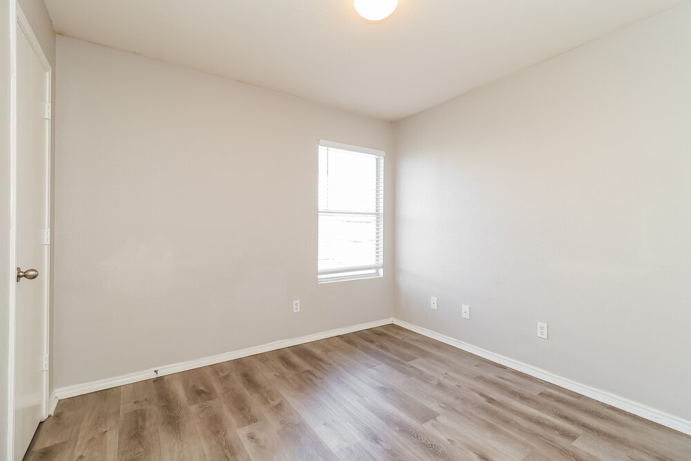 Building Photo - 4524 Waterford Dr