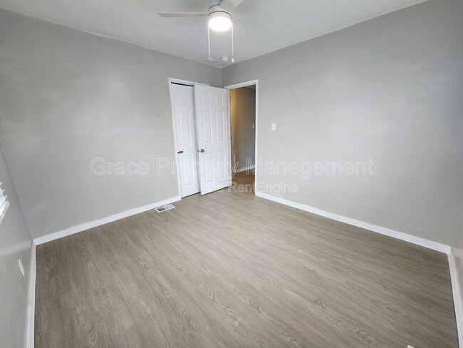 Building Photo - 2260 E 91st Ave