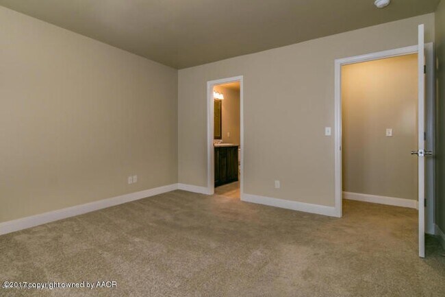 Building Photo - 9814 Asher Ave