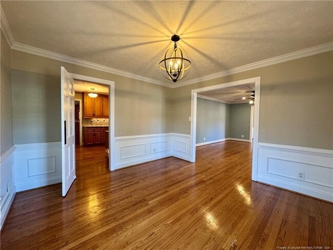 Building Photo - 2723 Huntington Rd