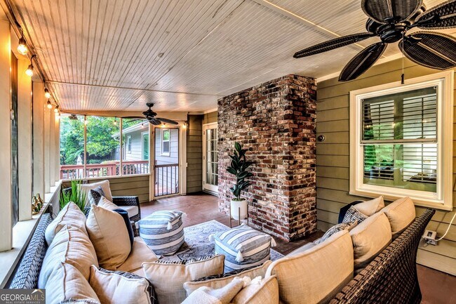 Building Photo - 1897 Mt Vernon Rd