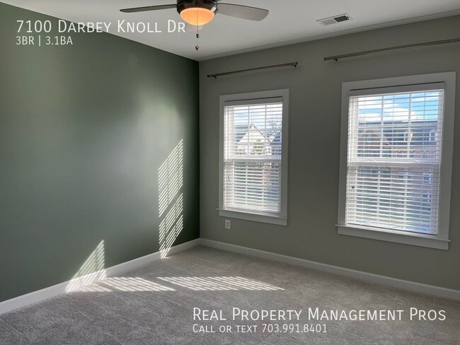 Building Photo - 7100 Darbey Knoll Dr