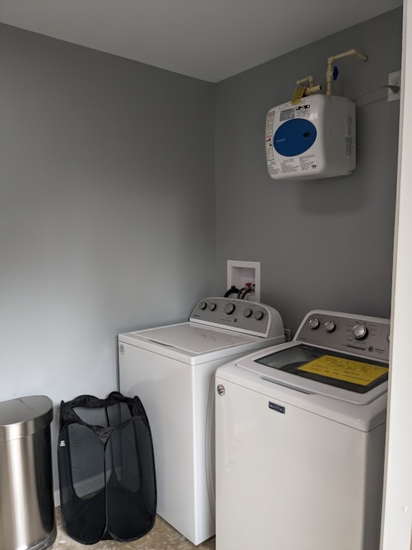 Building Photo - 601 Pitt St