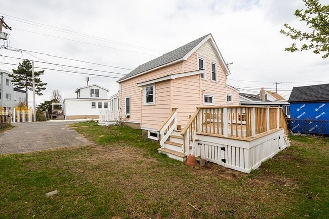 Building Photo - 257 Northern