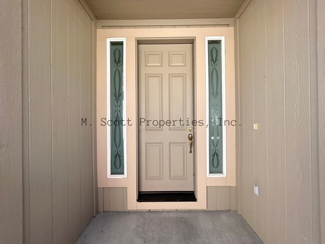 Building Photo - 1040 Aspen Grove Cir
