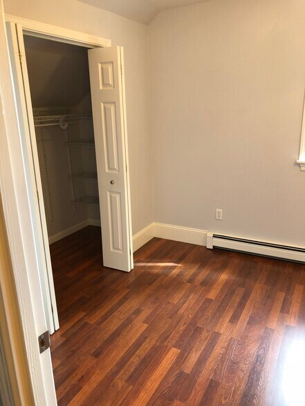 Building Photo - 1862 triton ct