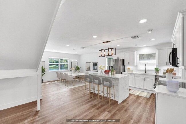 Building Photo - 4110 NW 10th St