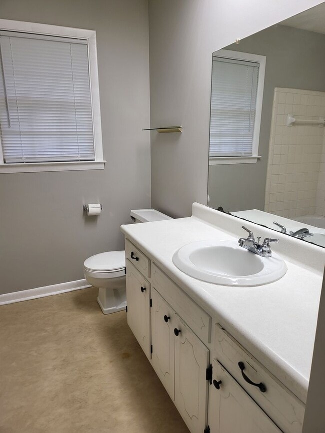 Building Photo - Decatur