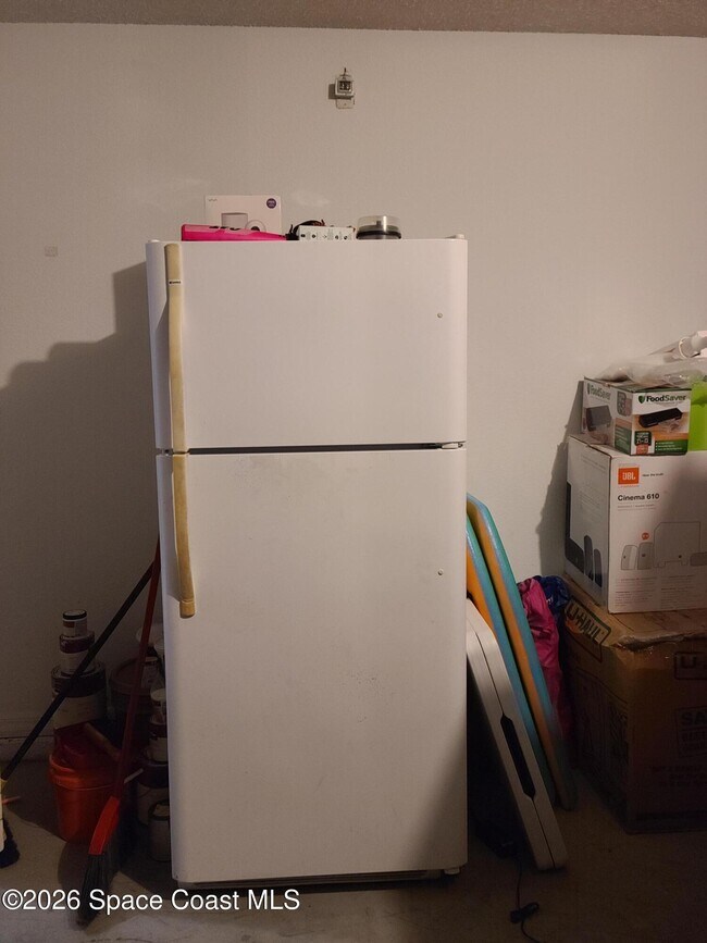 Building Photo - 1979 Warton Ave SE