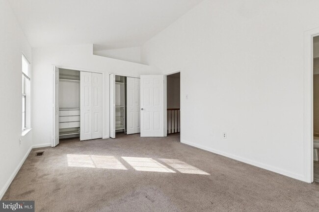 Building Photo - 1925 Inglebrook Dr