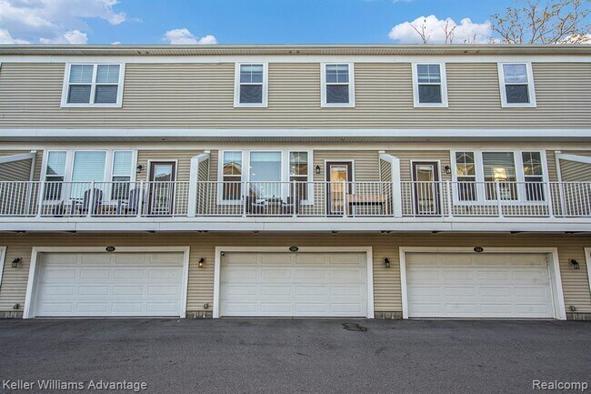 Building Photo - 594 Anne Ave