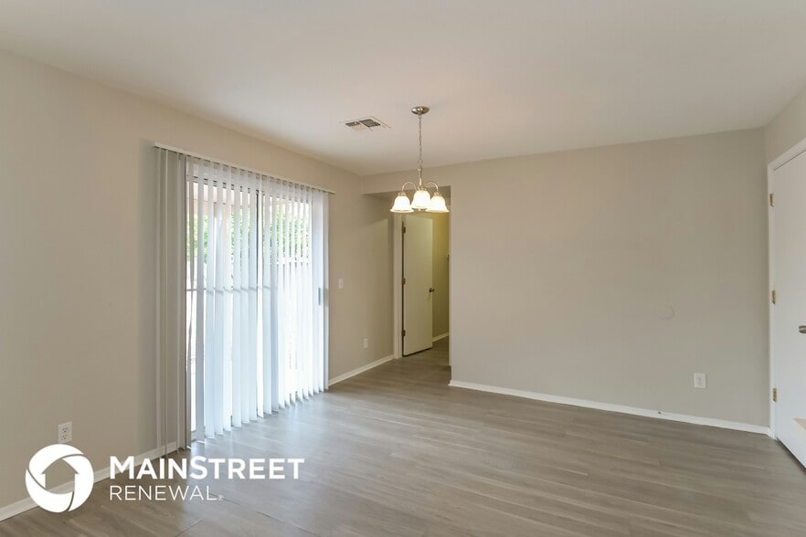 Building Photo - 7080 S Dunnock Dr
