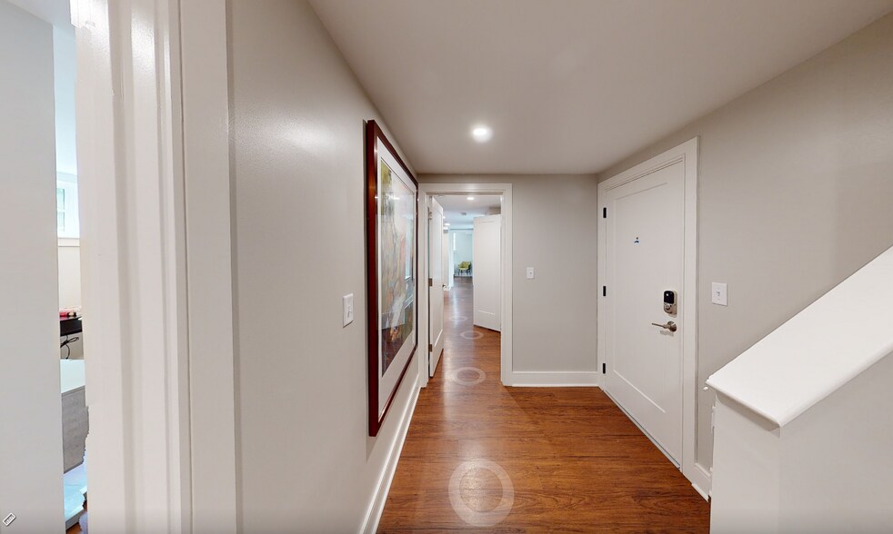 Building Photo - 380 Harvard St