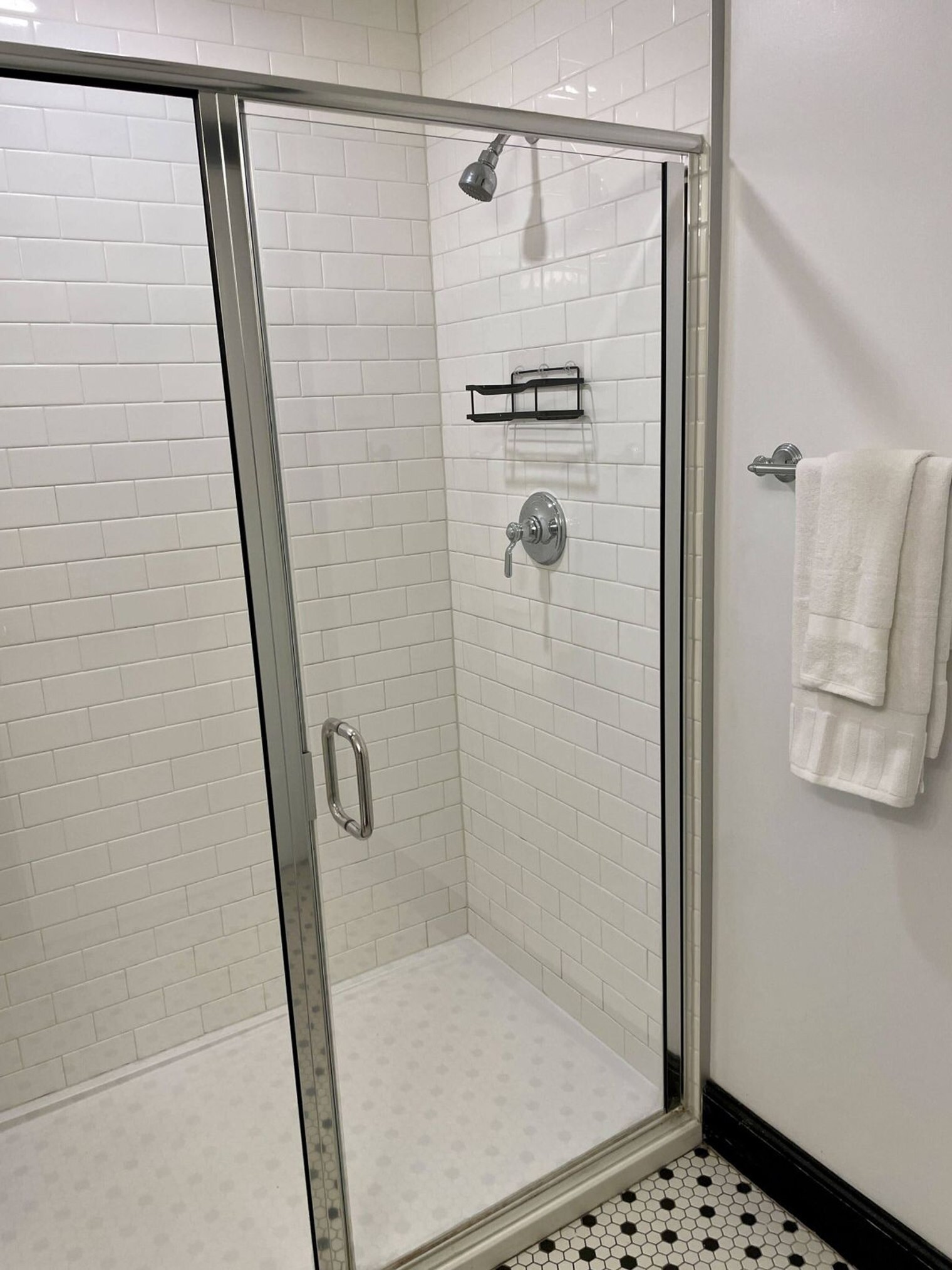 Building Photo - 758 N Broadway