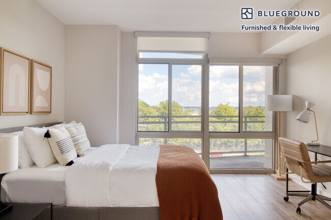 Building Photo - 3400 Potomac Ave