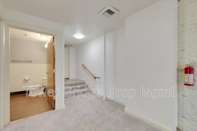 Building Photo - 122 I St