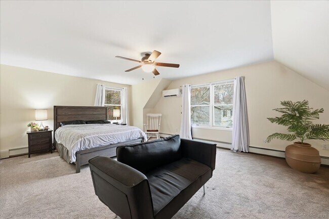 Building Photo - 198 Dartmouth Dr