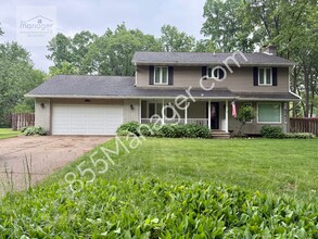 Building Photo - Union Lake Retreat – Updated 4-Bed Colonial w/ Stand-by Generator