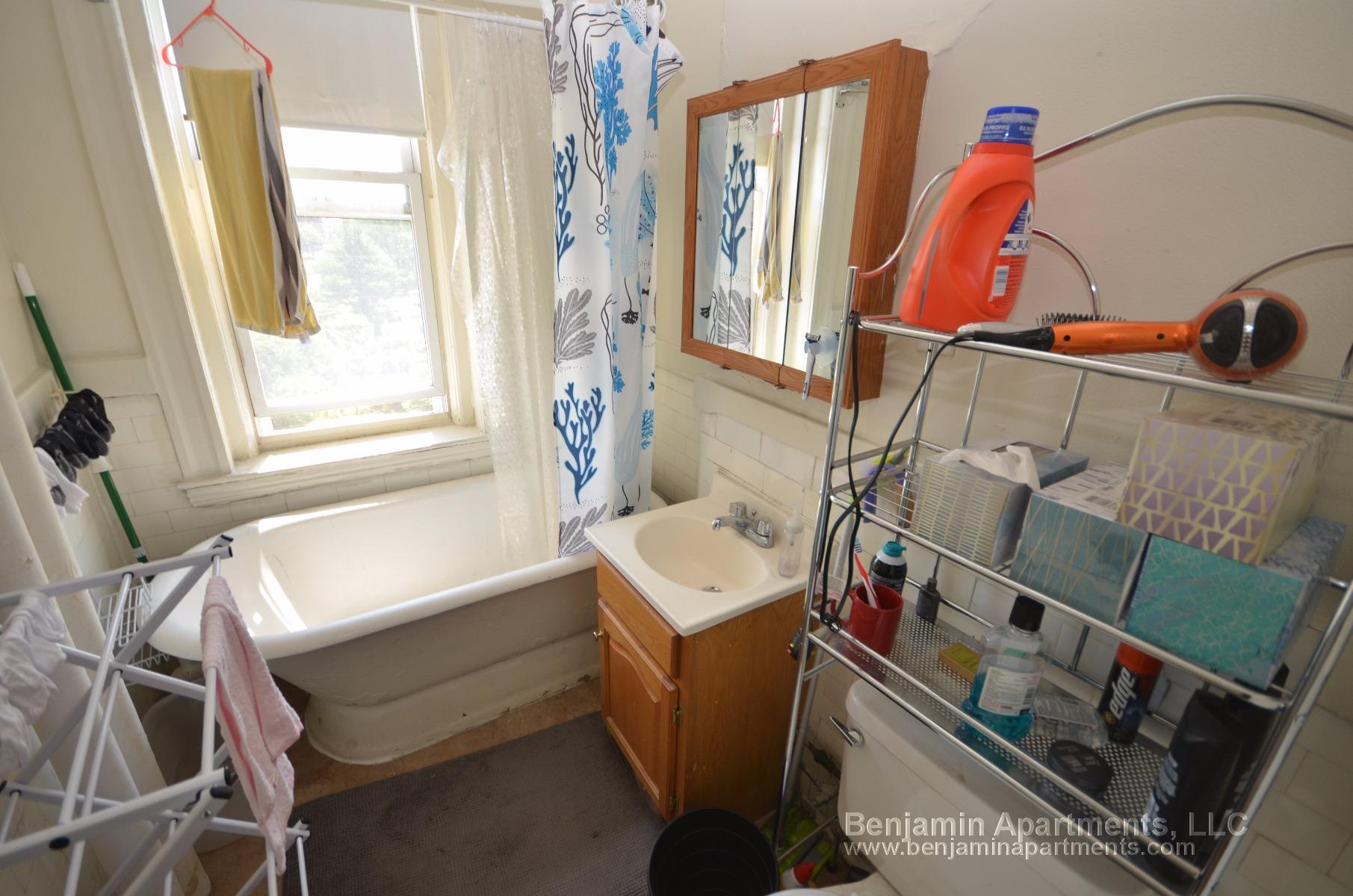 Building Photo - 1179 Boylston St