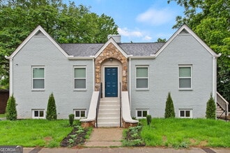 Building Photo - 636 Francis Pl NW