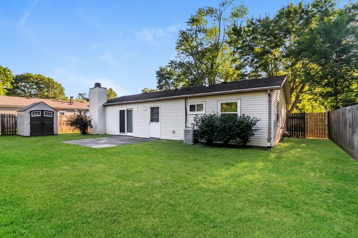 Building Photo - 990 Sheffield Dr