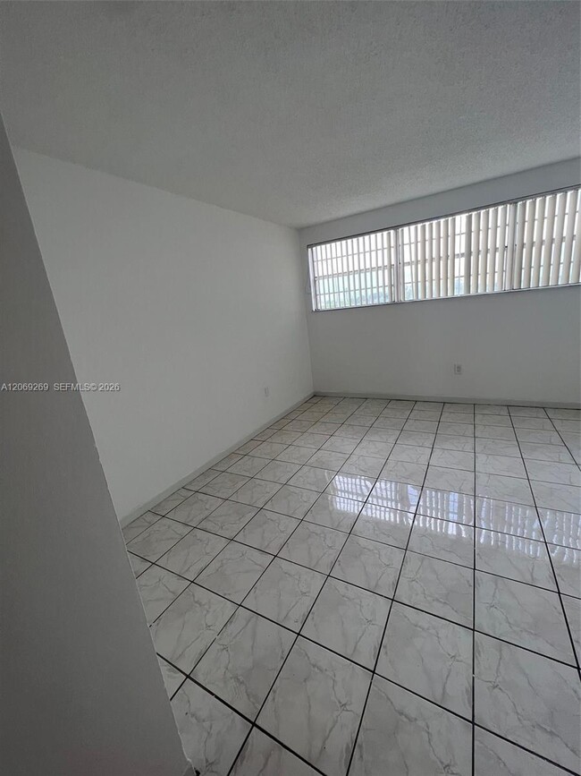 Building Photo - 10500 SW 8th St
