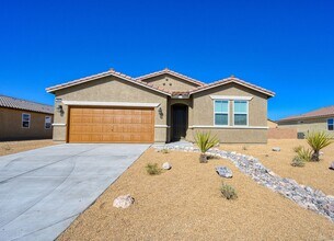 Building Photo - 3602 E Umatilla Ave