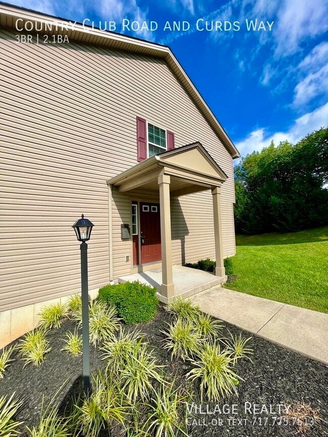 Building Photo - 703 Country Club Rd