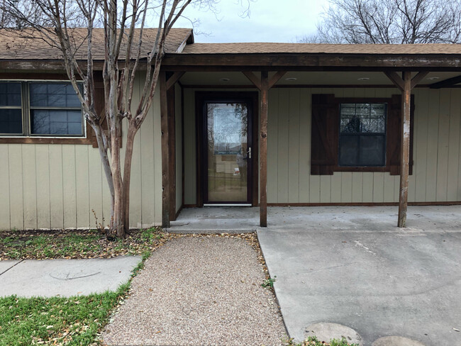 Building Photo - 222 San Angelo Ave