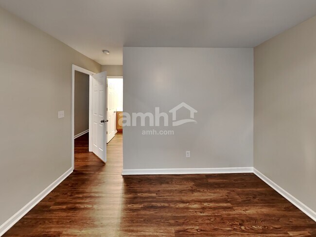 Building Photo - 15709 Lakepoint Forest Dr
