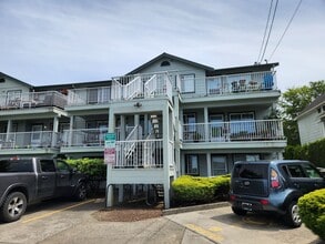 Building Photo - 1119 N Forest St